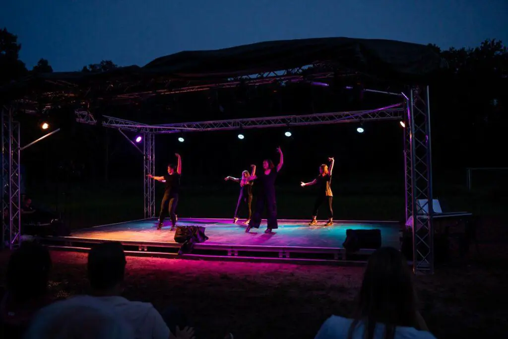 instagram.com/toba.media