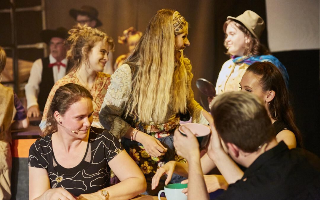 Abendhilfen für Kostüm gesucht