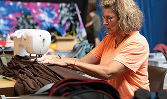 Abendhilfen für Kostüm gesucht